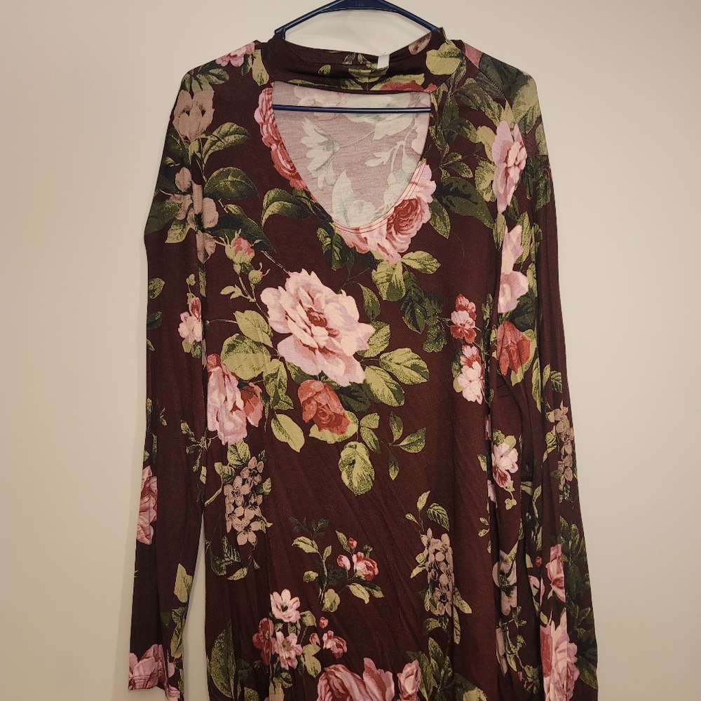 Long sleeve floral print top